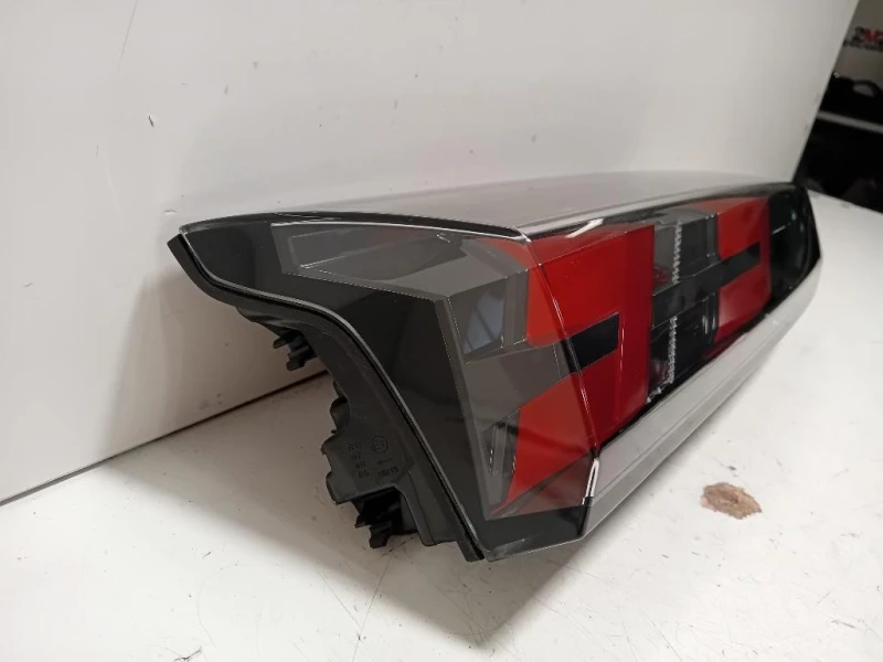 Fanale INF POST SX FR26950232 Peugeot 2008 II 2020