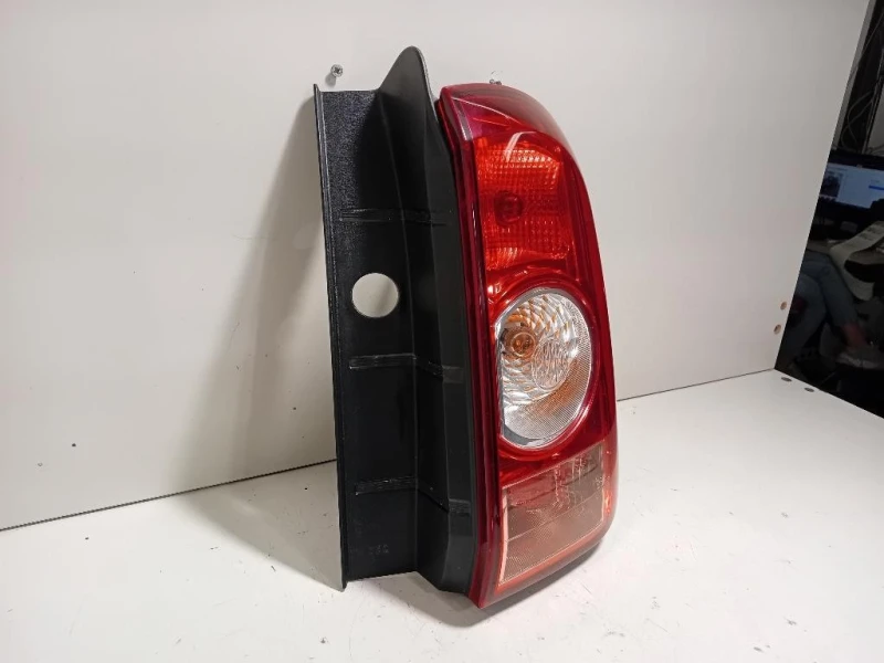 Fanale POST DX 265504309R Dacia Duster I 2014