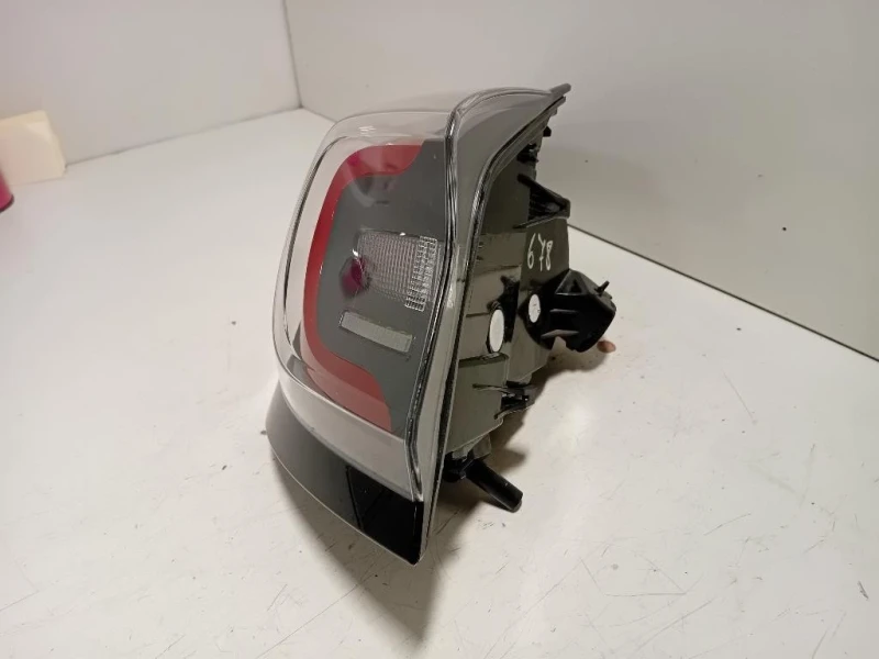 Fanale POST DX L1TB-13405-AG Ford PUMA II 2019