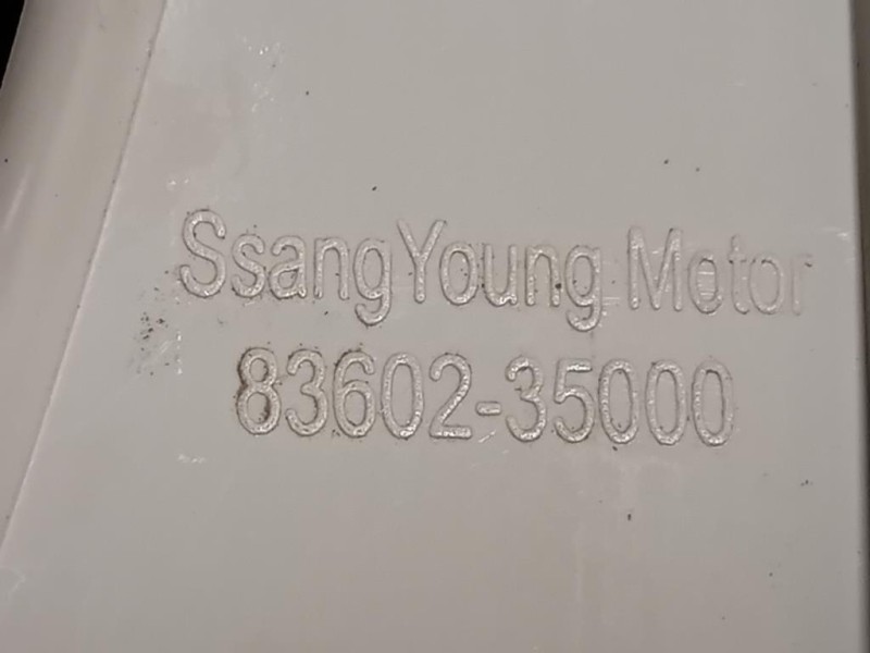 Fanale POST DX 83602-35000 Ssangyong Tivoli 2015