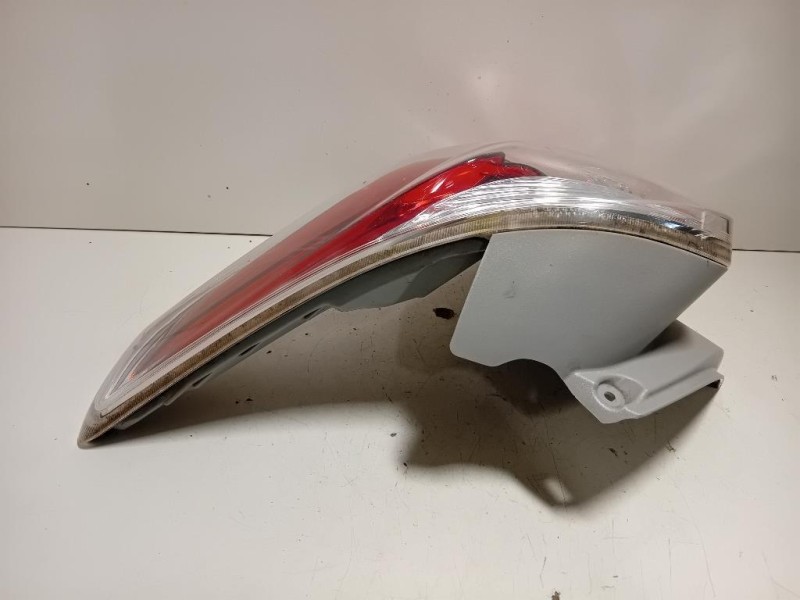 Fanale POST DX 83602-35000 Ssangyong Tivoli 2015