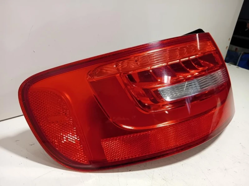 Fanale POST SX 8K9945095D Audi A4 8K5 Avant 2012