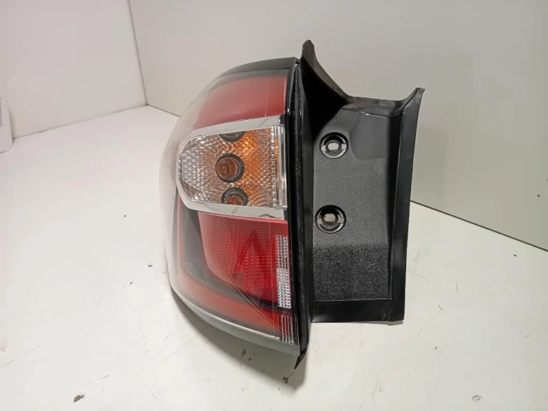 Fanale POST SX GV41-13405-A Ford KUGA II 2016