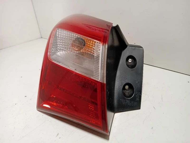 Fanale POST SX 92401-A50 Hyundai I30 II 2015