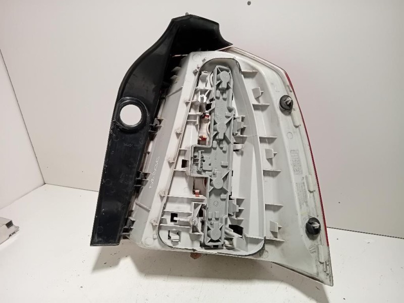 Fanale POST SX 084421960L Opel Zafira B 2005