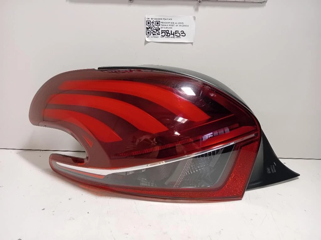 Fanale POST SX 9810343080 Peugeot 208 I 2015