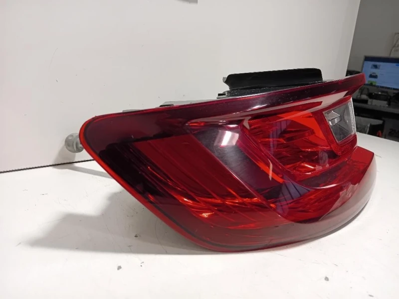 Fanale POST SX 265554829R Renault Mégane IV 2016
