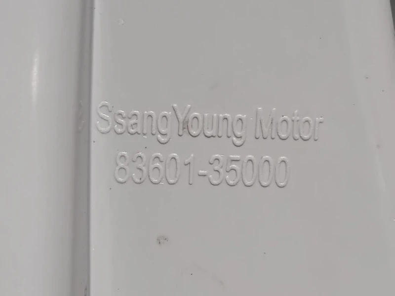 Fanale POST SX 83601-35000 Ssangyong Tivoli 2015