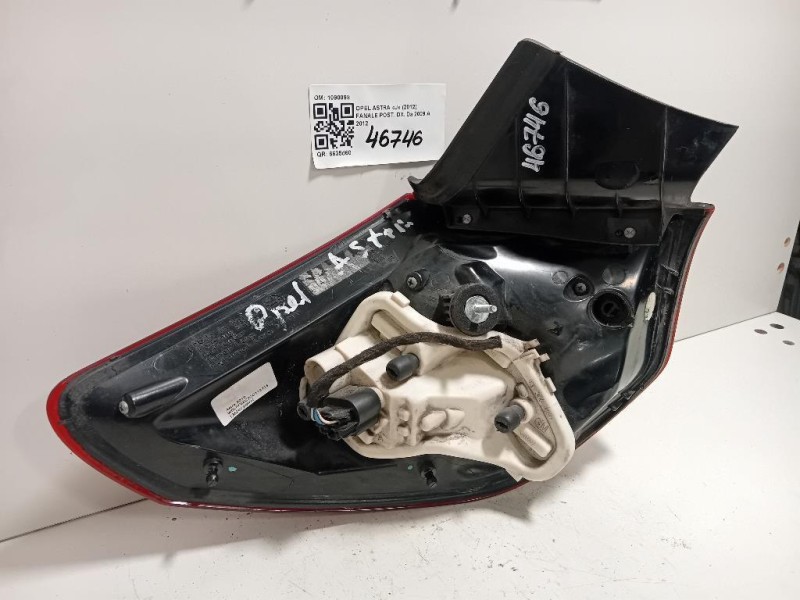 Fanale POST DX 1090098 FARO FANALE POST Opel Astra J 2012