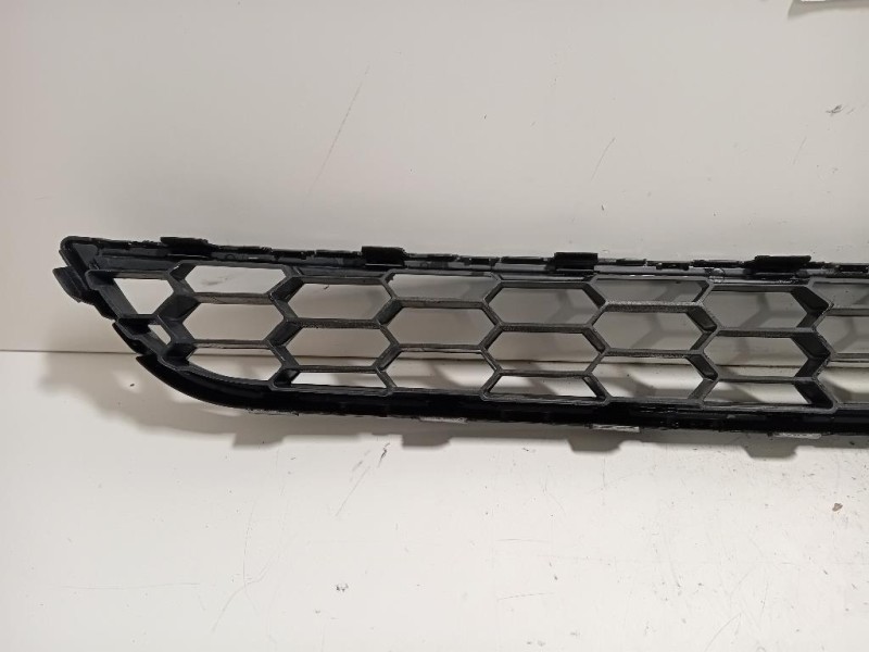 Griglia DI Ventilazione Paraurti INF ANT C1BJ-17K945-AB Ford Fiesta VI 2012