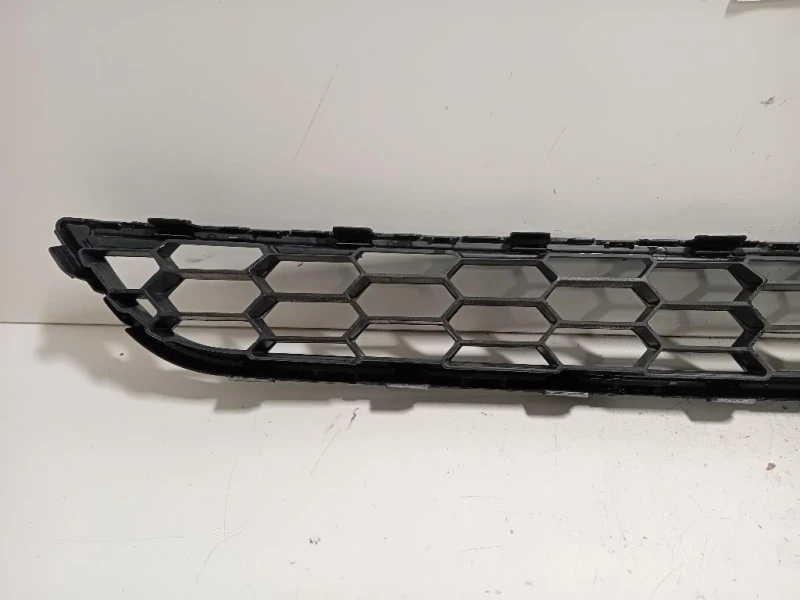 Griglia DI Ventilazione Paraurti INF ANT C1BJ-17K945-AB Ford Fiesta VI 2012