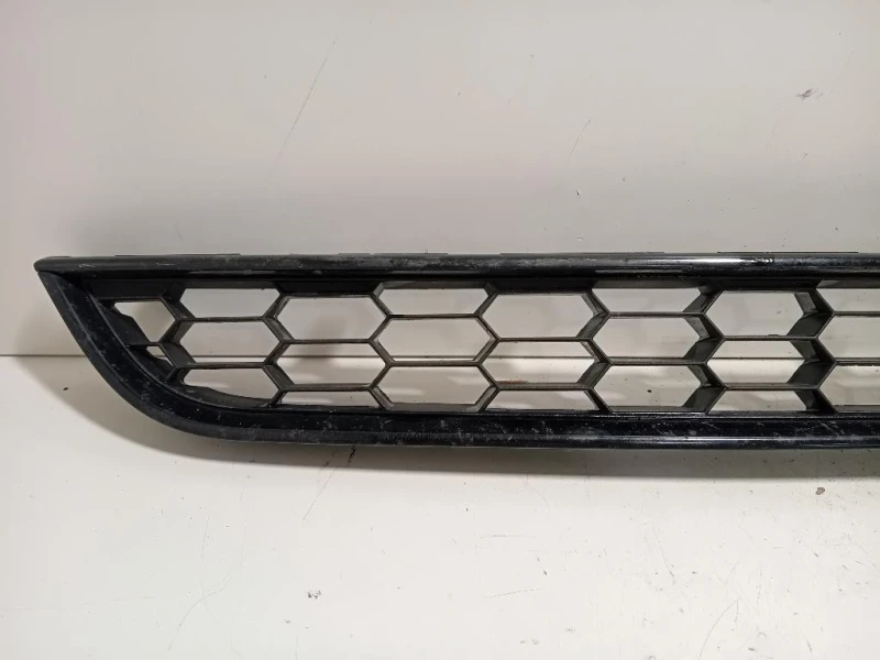 Griglia DI Ventilazione Paraurti INF ANT C1BJ-17K945-AB Ford Fiesta VI 2012