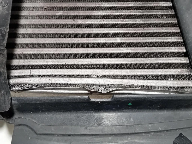 Intercooler P9675627980 Peugeot 308 II SW 2014