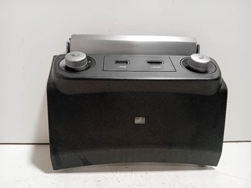 Interruttore Riscaldamento Sedile ANT 76565-35010 Ssangyong Tivoli 2015