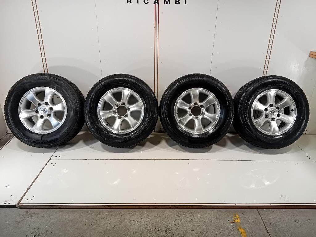 KIT 4 Cerchi KIT 4 CERCHI Toyota Landcruiser 120 2003