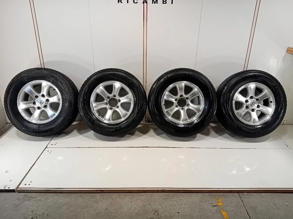 KIT 4 Cerchi KIT 4 CERCHI Toyota Landcruiser 120 2003
