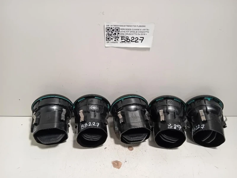 KIT Griglie Condotto ARIA Cruscotto A1768301800A1768301700 Mercedes Classe A W176 2015