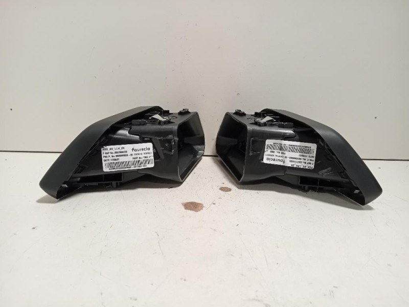 KIT Griglie Condotto ARIA Cruscotto 9828368598283683 Peugeot 2008 II 2020