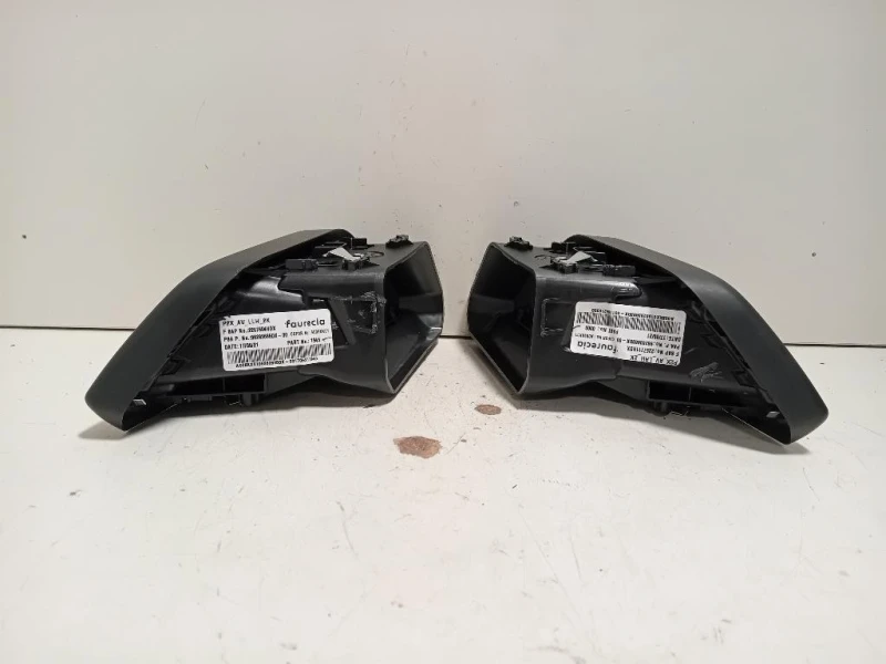 KIT Griglie Condotto ARIA Cruscotto 9828368598283683 Peugeot 2008 II 2020