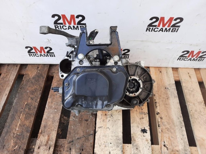 Cambio Revisionato 02T301103J Volkswagen POLO IV 2002