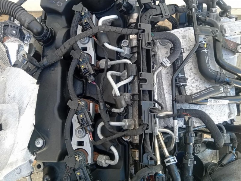 Motore Completo CLHA 105 CV 77 KW Seat LEON 5F1 2013