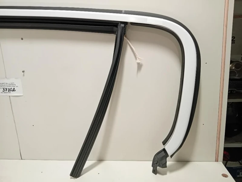 Canalina Scorrimento Cristallo Porta POST SX 96778881TV Peugeot 308 II 2017