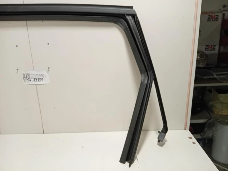 Canalina Scorrimento Cristallo Porta POST SX 98136602XT Peugeot 5008 II 2017