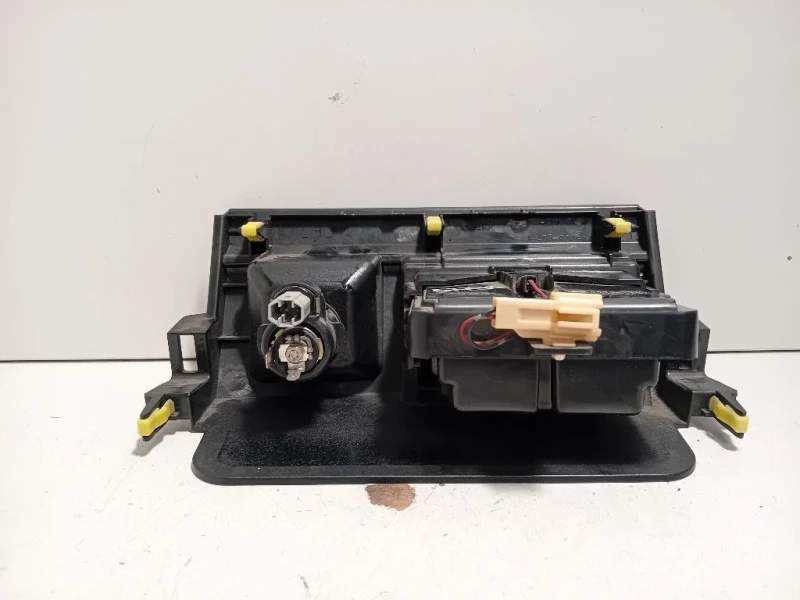 Posacenere 1A462-024G Toyota Landcruiser 120 2003