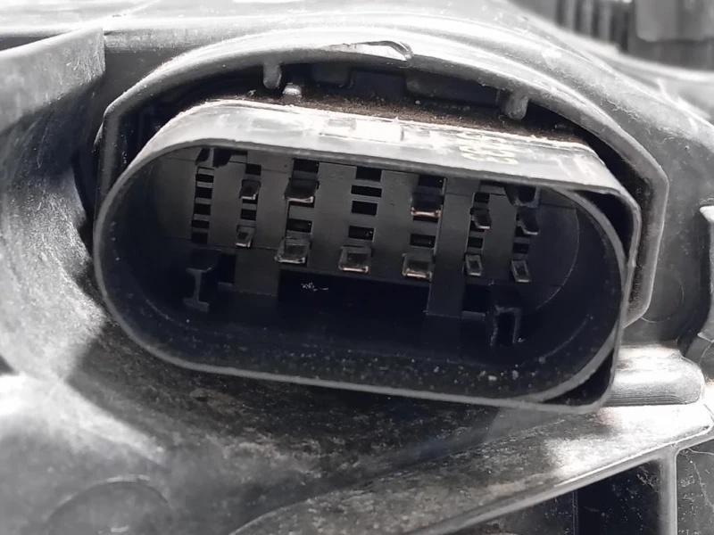 Proiettore ANT SX 8K0941005D Audi A4 8K5 Avant 2012