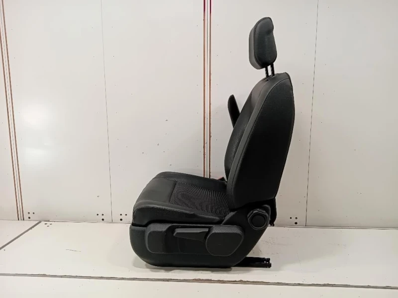 Sedile ANT SX SEDILE ANT SX Opel Vivaro C 2019