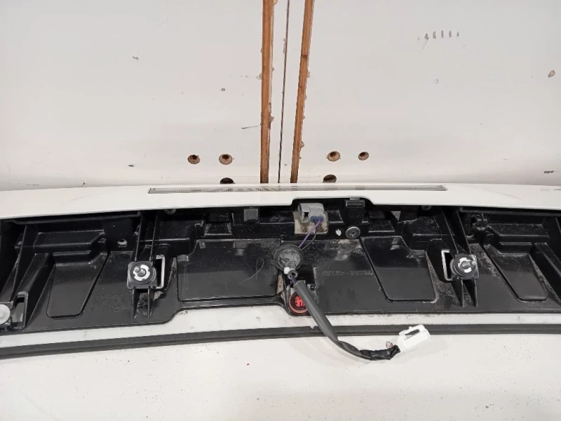 Spoiler Frangivento POST 76085-42130 Toyota RAV 4 IV 2016