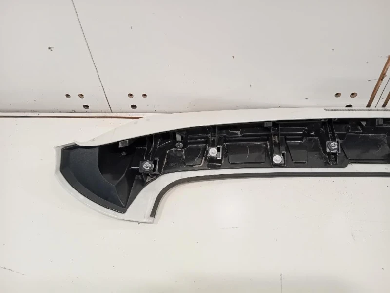 Spoiler Frangivento POST 76085-42130 Toyota RAV 4 IV 2016