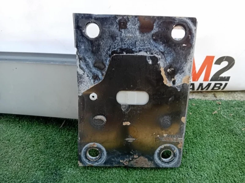 Traversa Paraurti POST NA1J50260 Mazda MX5 IV 2015