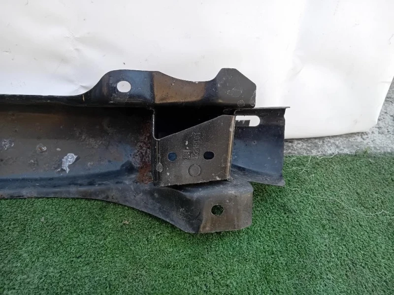 Traversa Paraurti POST 13219051 Opel Zafira B 2005
