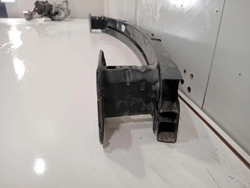 Traversa Paraurti POST 8059403 Toyota RAV 4 IV 2013
