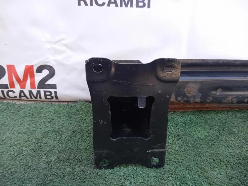 Traversa Paraurti POST 2GA807305A Volkswagen T-roc 2017