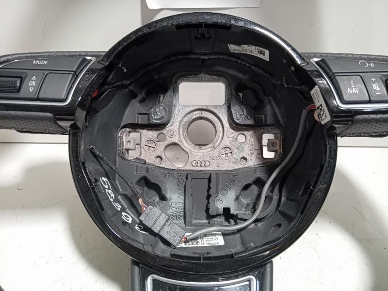 Volante 8K0419091CB Audi A4 8K5 Avant 2012