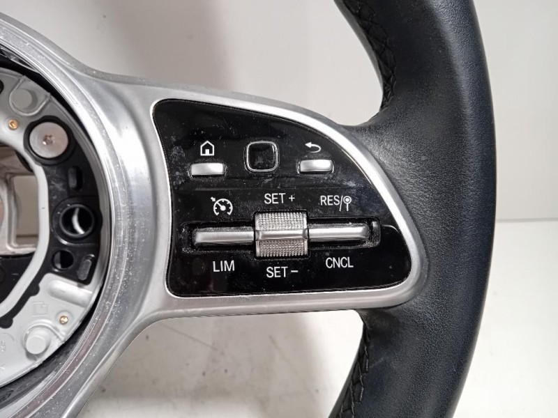 Volante A0040053699 Mercedes Classe A W177 2018