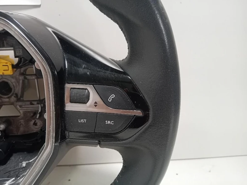 Volante 98255044ZD Peugeot 2008 II 2020