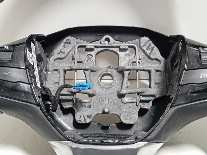 Volante 98084115XU Peugeot 308 II SW 2014