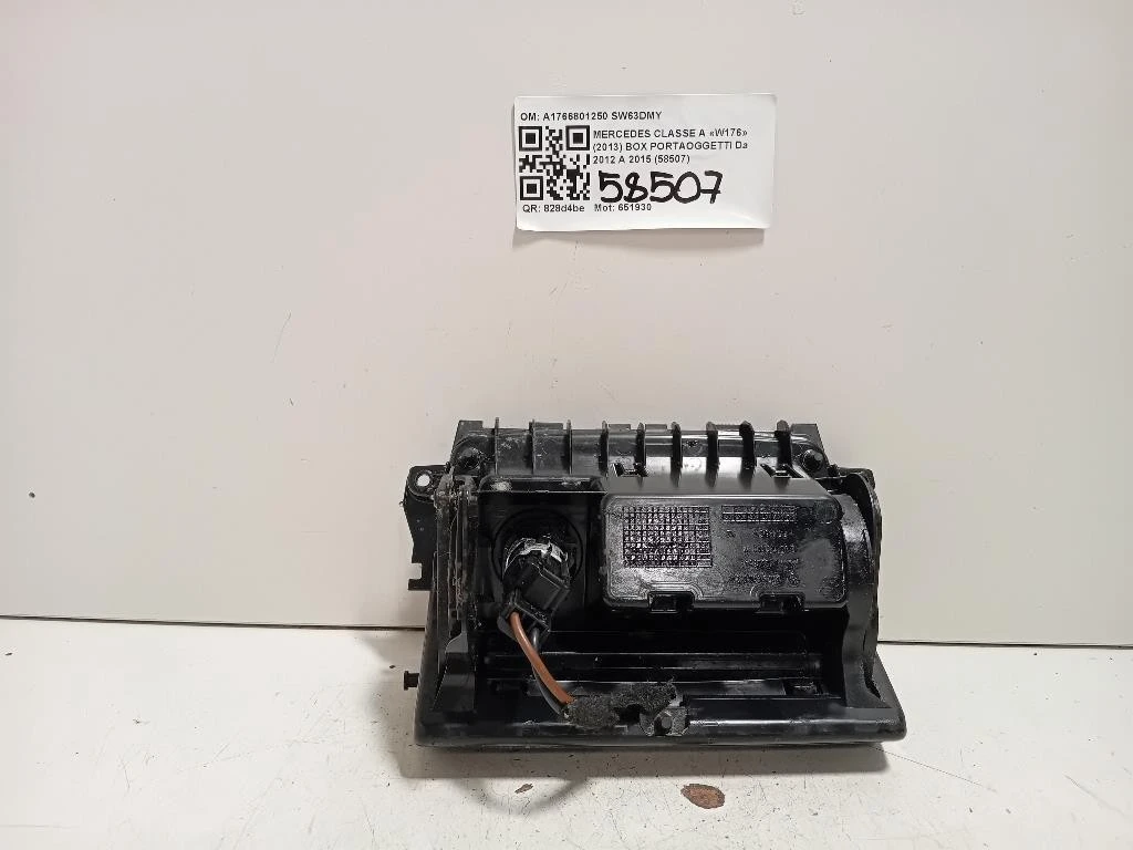 BOX Portaoggetti A1766801250 Mercedes Classe A W176 2013