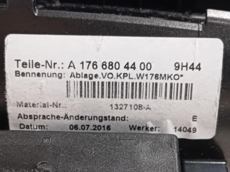 BOX Portaoggetti A1766804400 Mercedes Classe A W176 2015