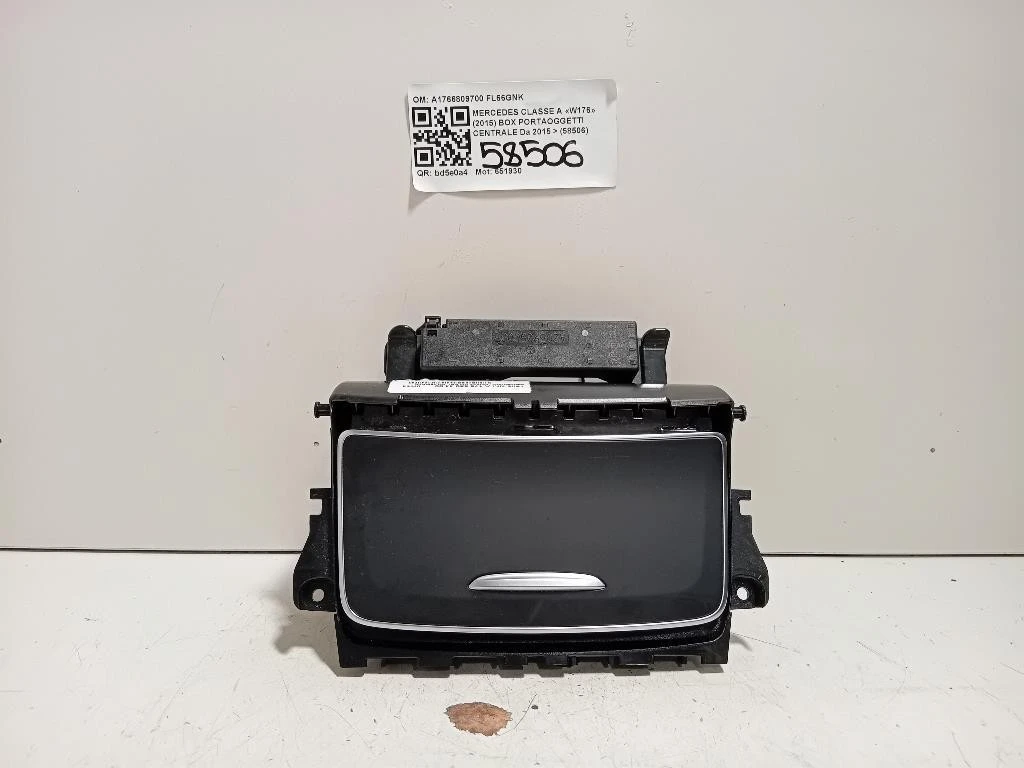 BOX Portaoggetti A1766804400 Mercedes Classe A W176 2015