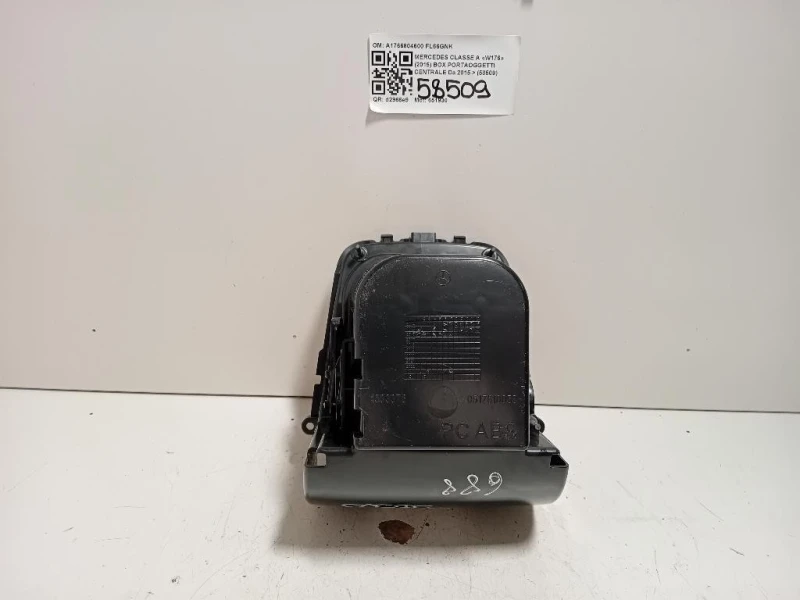 BOX Portaoggetti Centrale A1766804600 Mercedes Classe A W176 2015