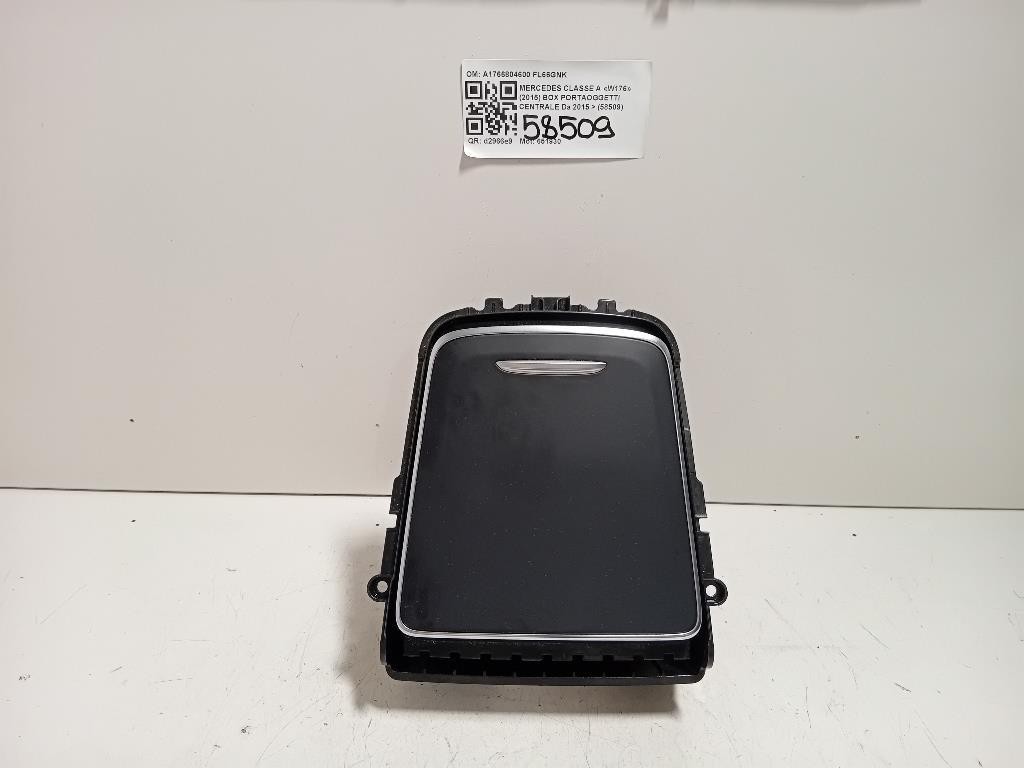 BOX Portaoggetti Centrale A1766804600 Mercedes Classe A W176 2015