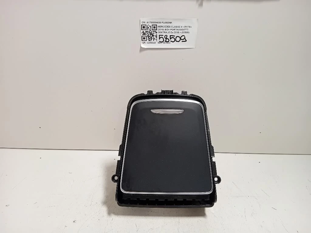 BOX Portaoggetti Centrale A1766804600 Mercedes Classe A W176 2015
