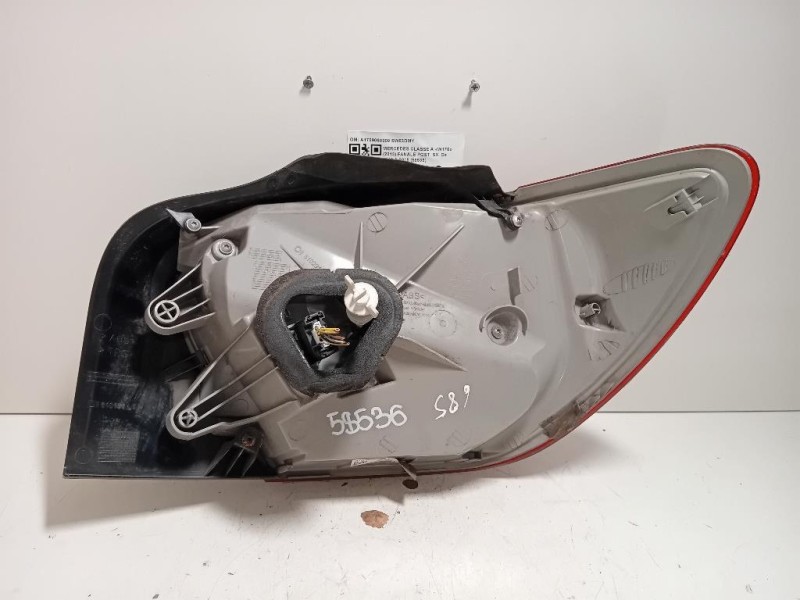 Fanale POST SX A1769060300 Mercedes Classe A W176 2013