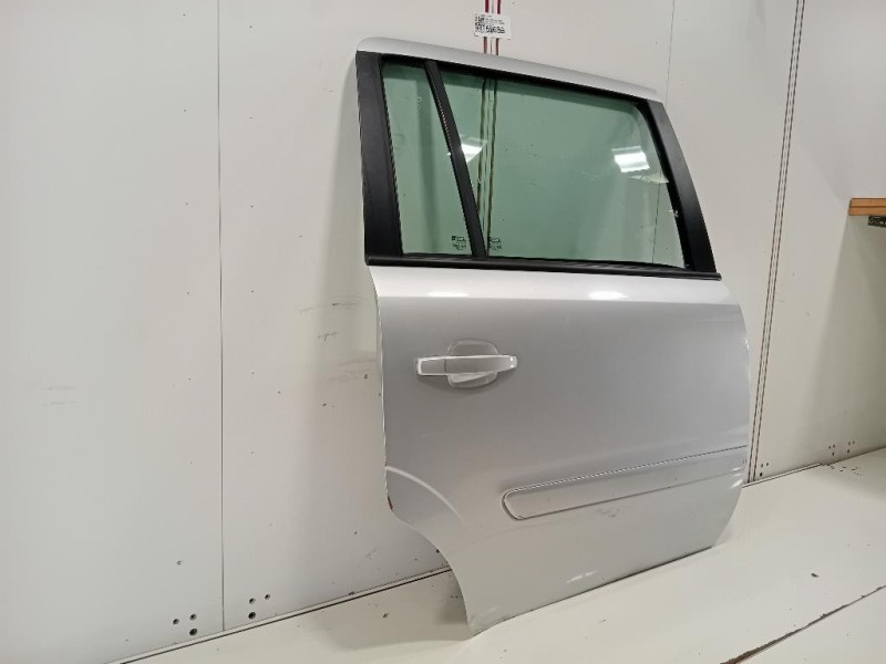 Porta POST DX 13203016 Opel Zafira B 2005