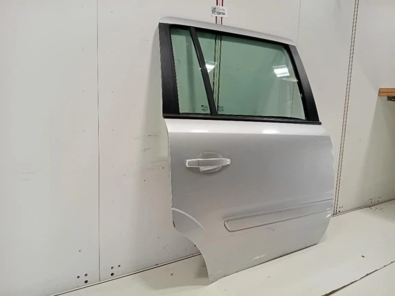 Porta POST DX 13203016 Opel Zafira B 2005