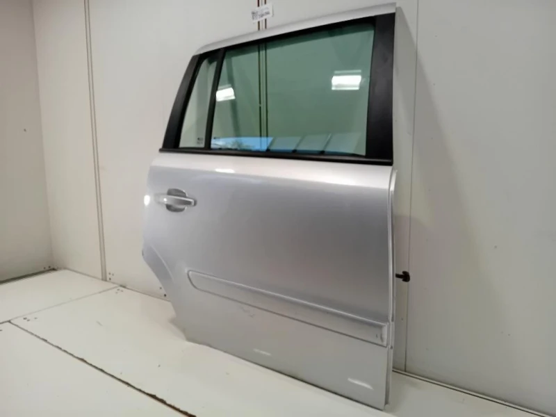 Porta POST DX 13203016 Opel Zafira B 2005